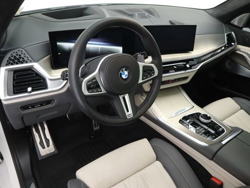 Certified 2024 BMW X7 M60i w/ Executive Package image 9