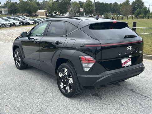 Used 2025 Hyundai Kona SEL image 7