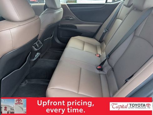 Used 2023 Lexus ES 250 w/ Premium Package AWD/4WD image 11