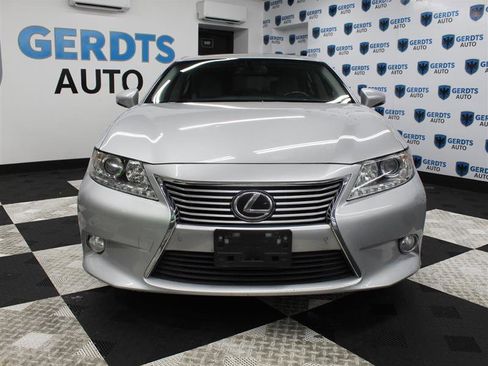Used 2013 Lexus ES 350 w/ Luxury Pkg FWD image 6