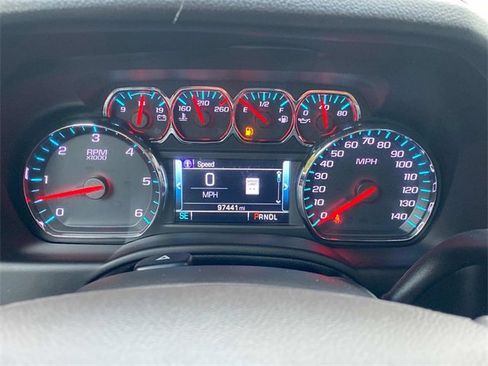 Used 2019 Chevrolet Suburban Premier image 19