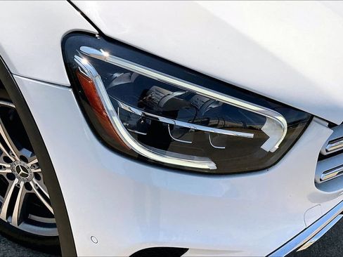 Used 2022 Mercedes-Benz GLC 300 image 27