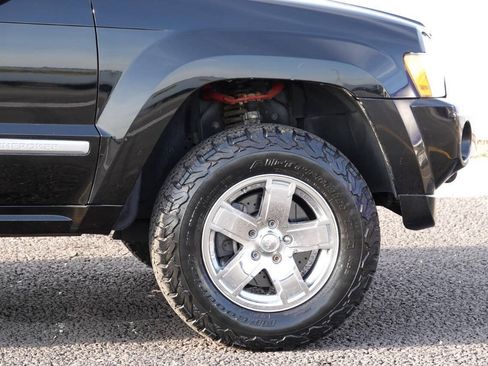 Used 2007 Jeep Grand Cherokee Overland AWD/4WD image 32