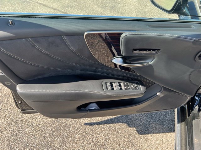 Used 2018 Lexus LS 500 AWD w/ Luxury Package image 12
