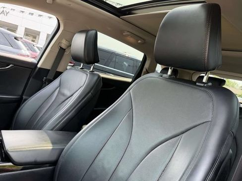 Used 2022 Lincoln Nautilus Reserve AWD/4WD image 10