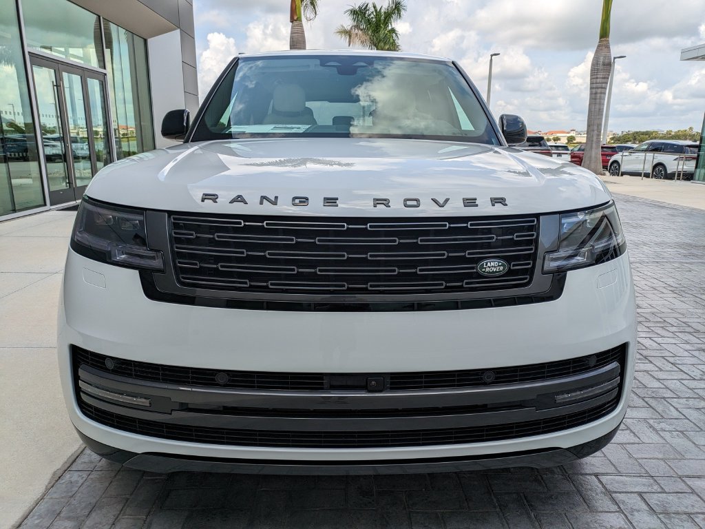 New 2026 Land Rover Range Rover SE AWD/4WD image 2