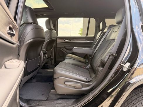 Used 2026 Jeep Grand Cherokee L 4WD image 5