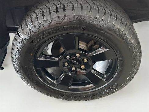 Used 2019 Chevrolet Silverado 1500 LT w/ All-Star Edition AWD/4WD image 30
