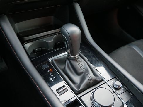 Used 2024 MAZDA MAZDA3 s image 24