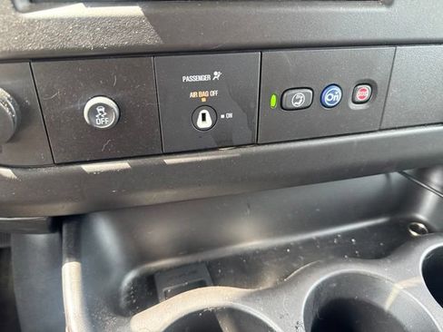 Used 2021 Chevrolet Express 2500 w/ Driver Convenience Package RWD image 18