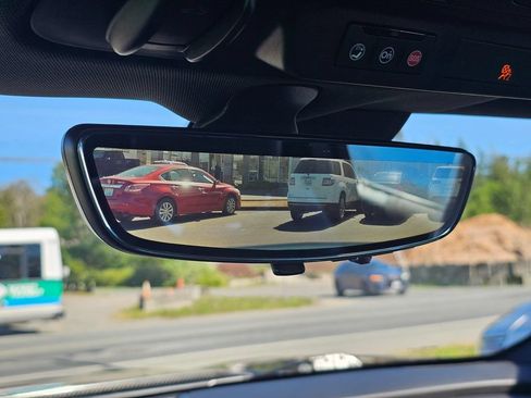 Used 2022 Chevrolet Camaro ZL1 RWD image 29