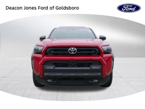 Used 2025 Toyota 4Runner SR5 image 8
