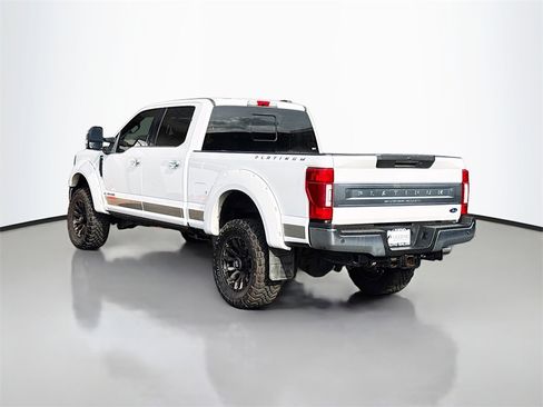 Used 2022 Ford F350 Platinum image 9