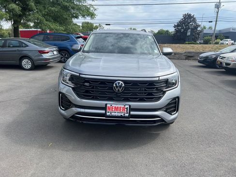 New 2026 Volkswagen Atlas SEL Premium R-Line AWD/4WD image 2