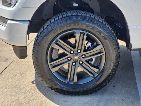 Used 2022 Ford F150 Lariat AWD/4WD image 17