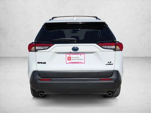 Certified 2020 Toyota RAV4 LE w/ Carpet Mat Package AWD/4WD image 7