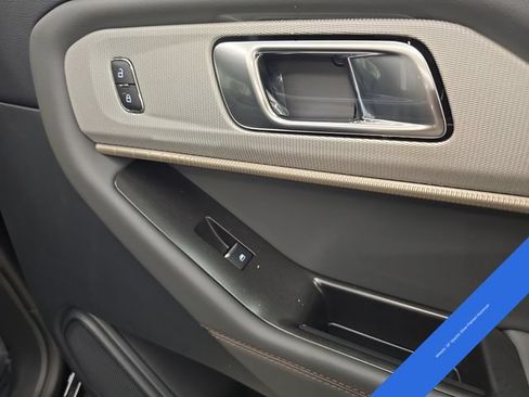 New 2026 Ford Explorer Active RWD image 12