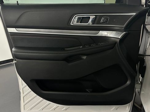 Used 2017 Ford Explorer Sport w/ Equipment Group 401A image 14