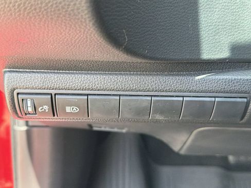 Used 2023 Toyota Corolla SE FWD image 17