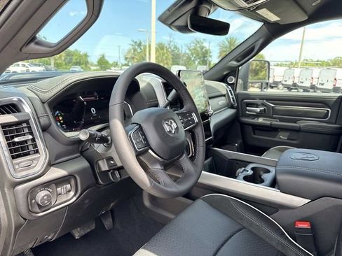 New 2026 RAM 3500 Laramie AWD/4WD image 22