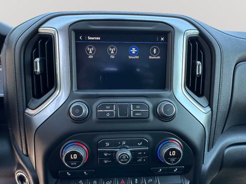 Used 2019 Chevrolet Silverado 1500 LT w/ All-Star Edition AWD/4WD image 9