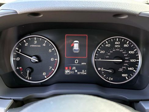 Certified 2025 Subaru Crosstrek 2.5i Limited w/ Crosstrek Mirror Package image 27