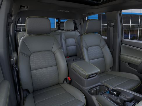 New 2025 Chevrolet Colorado ZR2 w/ Midnight Edition image 34
