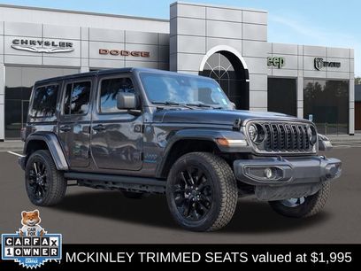 Used 2025 Jeep Wrangler Unlimited Sahara w/ Safety Group