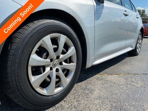 Used 2023 Toyota Corolla LE FWD image 15