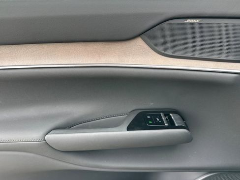 New 2025 Volvo EX90 Plus w/ Protection Package Premier image 10