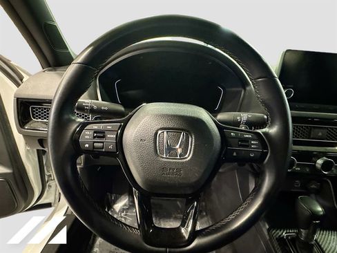 Used 2023 Honda Civic Sport image 11