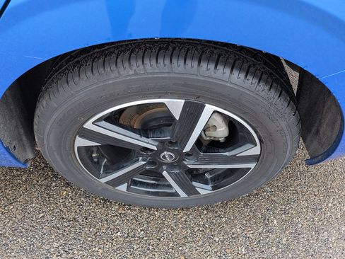 Used 2024 Nissan Sentra SV FWD image 10