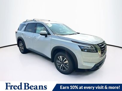 New 2025 Nissan Pathfinder SL