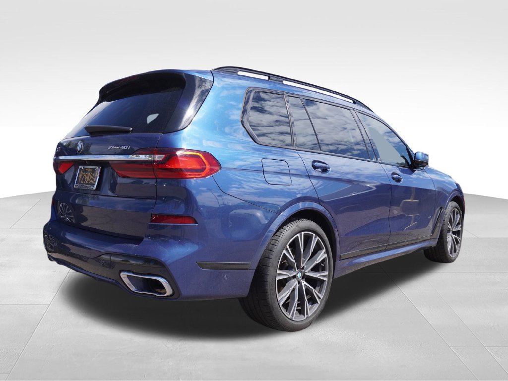 Used 2021 BMW X7 xDrive40i w/ M Sport Package AWD/4WD image 3