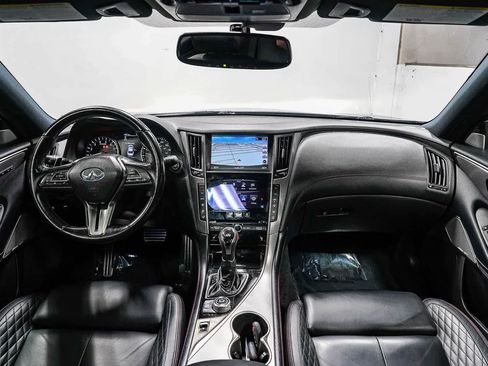 Used 2018 INFINITI Q50 Red Sport 400 w/ Sensory Package (Sport) RWD image 12