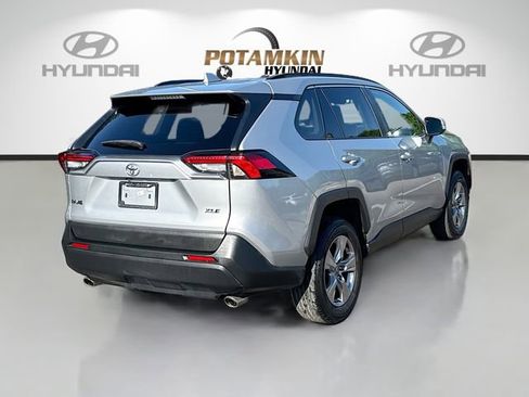 Used 2023 Toyota RAV4 XLE w/ Convenience Package FWD image 5
