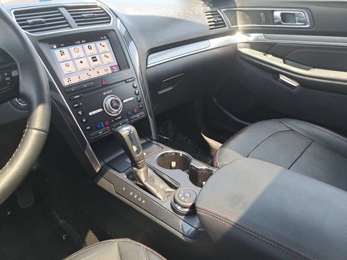 Used 2019 Ford Explorer Sport w/ Equipment Group 401A AWD/4WD image 26