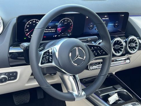 New 2026 Mercedes-Benz GLA 250 4MATIC image 14