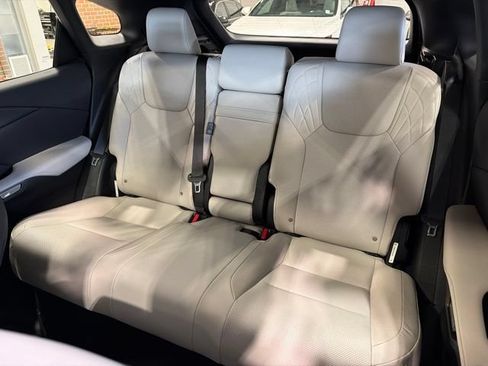 Used 2023 Lexus RX 350h w/ Accessory Package (Z1) AWD/4WD image 30