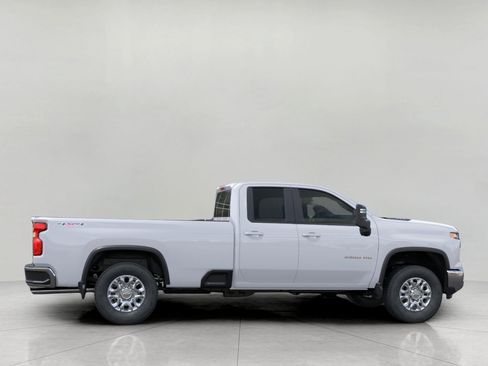 New 2026 Chevrolet Silverado 3500 LT w/ Convenience Package AWD/4WD image 5