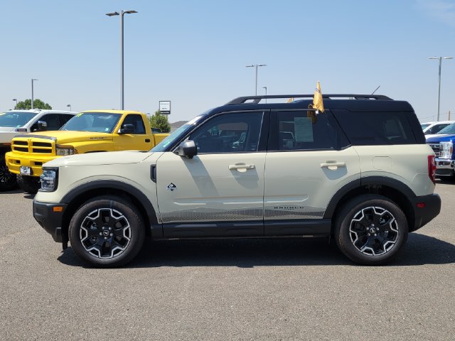 Certified 2025 Ford Bronco Sport Outer Banks w/ Outer Banks Tech Package+ AWD/4WD image 2