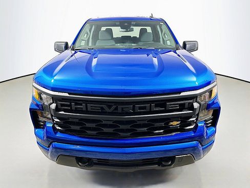 Used 2022 Chevrolet Silverado 1500 Custom image 2
