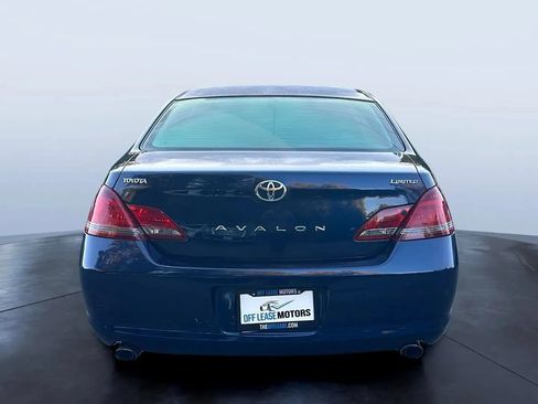 Used 2008 Toyota Avalon Limited FWD image 4