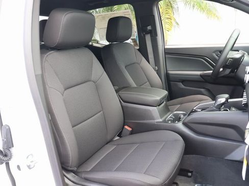 New 2026 GMC Canyon Elevation image 18