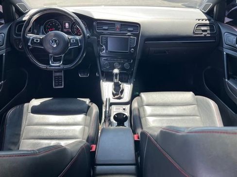 Used 2017 Volkswagen GTI SE FWD image 12