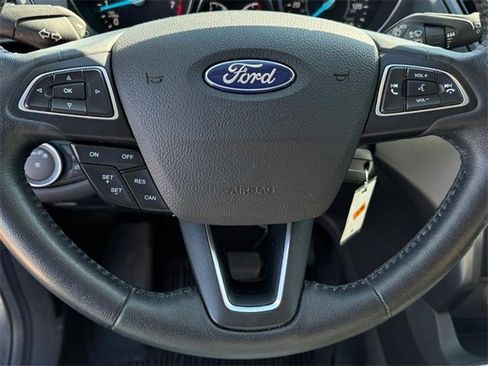 Used 2018 Ford Escape SEL image 19