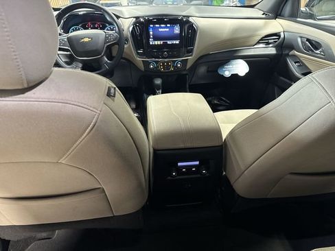Certified 2023 Chevrolet Traverse LT AWD/4WD image 12