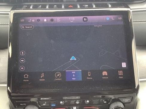 Certified 2023 Jeep Grand Cherokee Overland w/ Luxury Tech Group IV AWD/4WD image 28