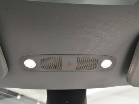 Used 2023 Tesla Model Y AWD image 34