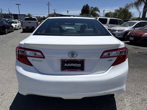 Used 2012 Toyota Camry SE FWD image 4